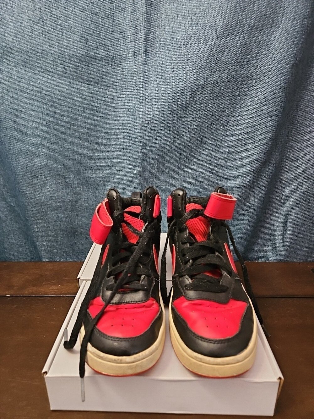 Nike Court Borough Mid 2 GS Bred Black University Red Size 6Y - Picture 16 of 16